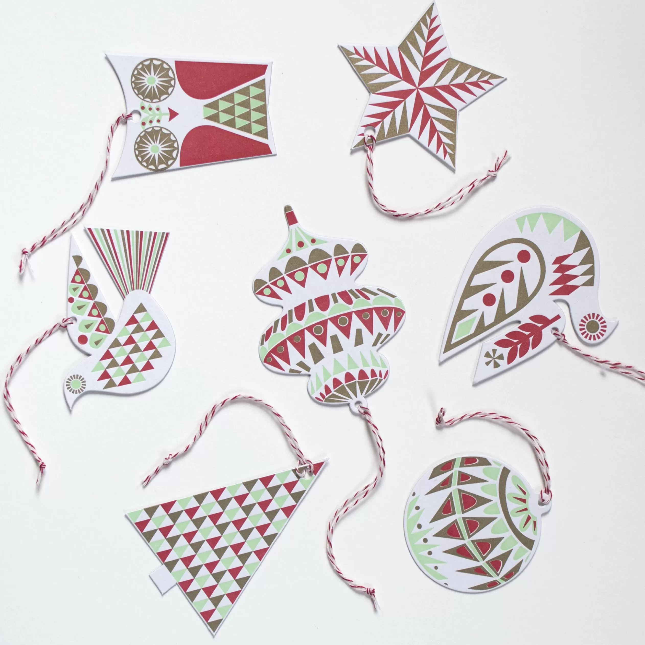 Christmas Ornament Garland Gift Tag Set In Mint, Red And Gold - Set Of 7 Letter Press<Banquet Workshop Best